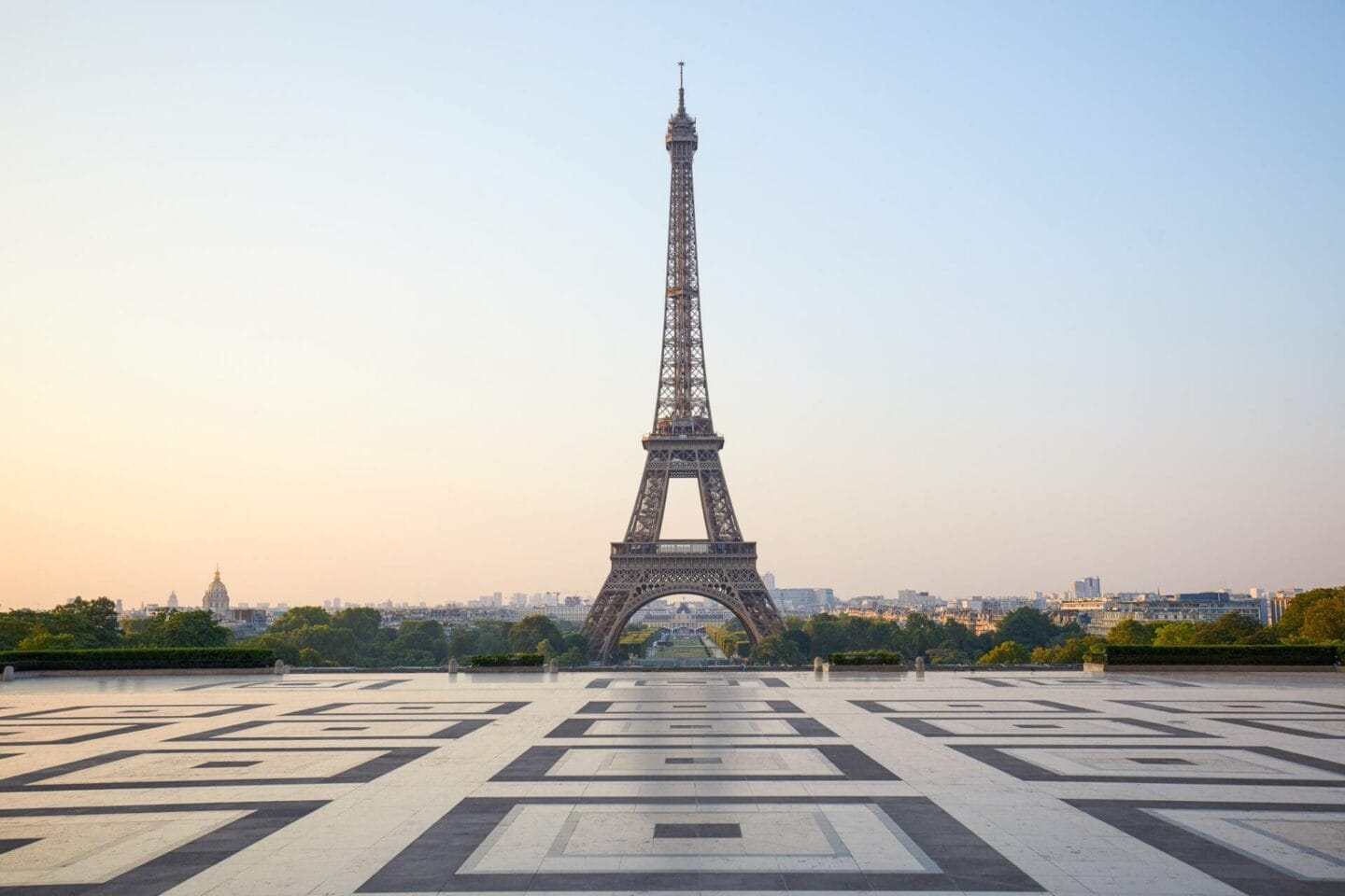 Most instagrammable places in Paris - Trocadero at sunrise