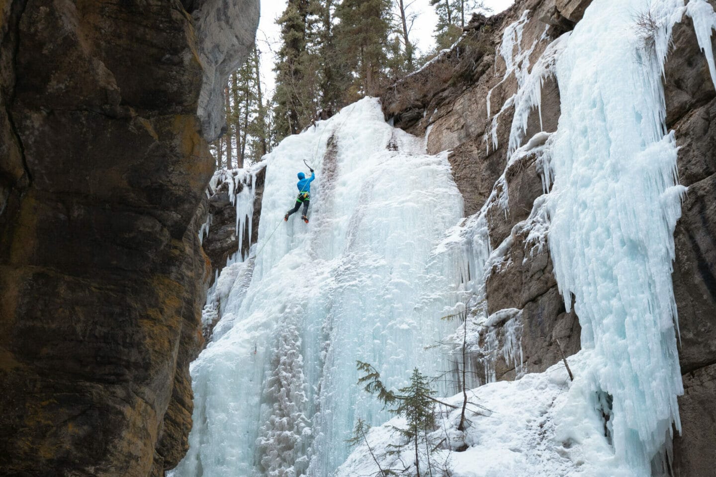 Ice climbing - Jasper winter activities