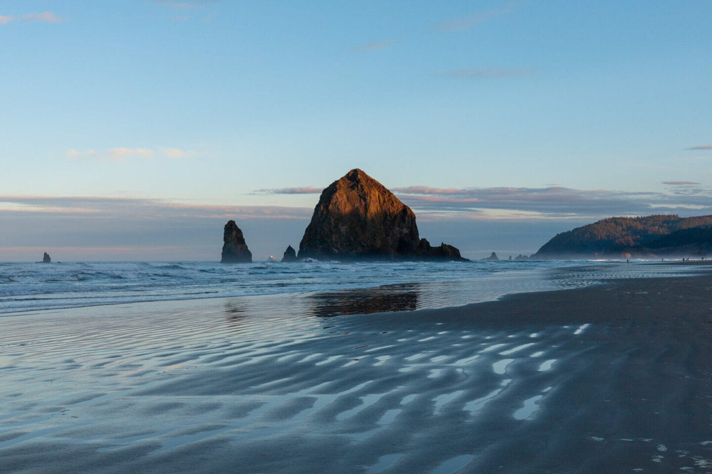 7 Day Oregon Road Trip Itinerary - Cannon Beach