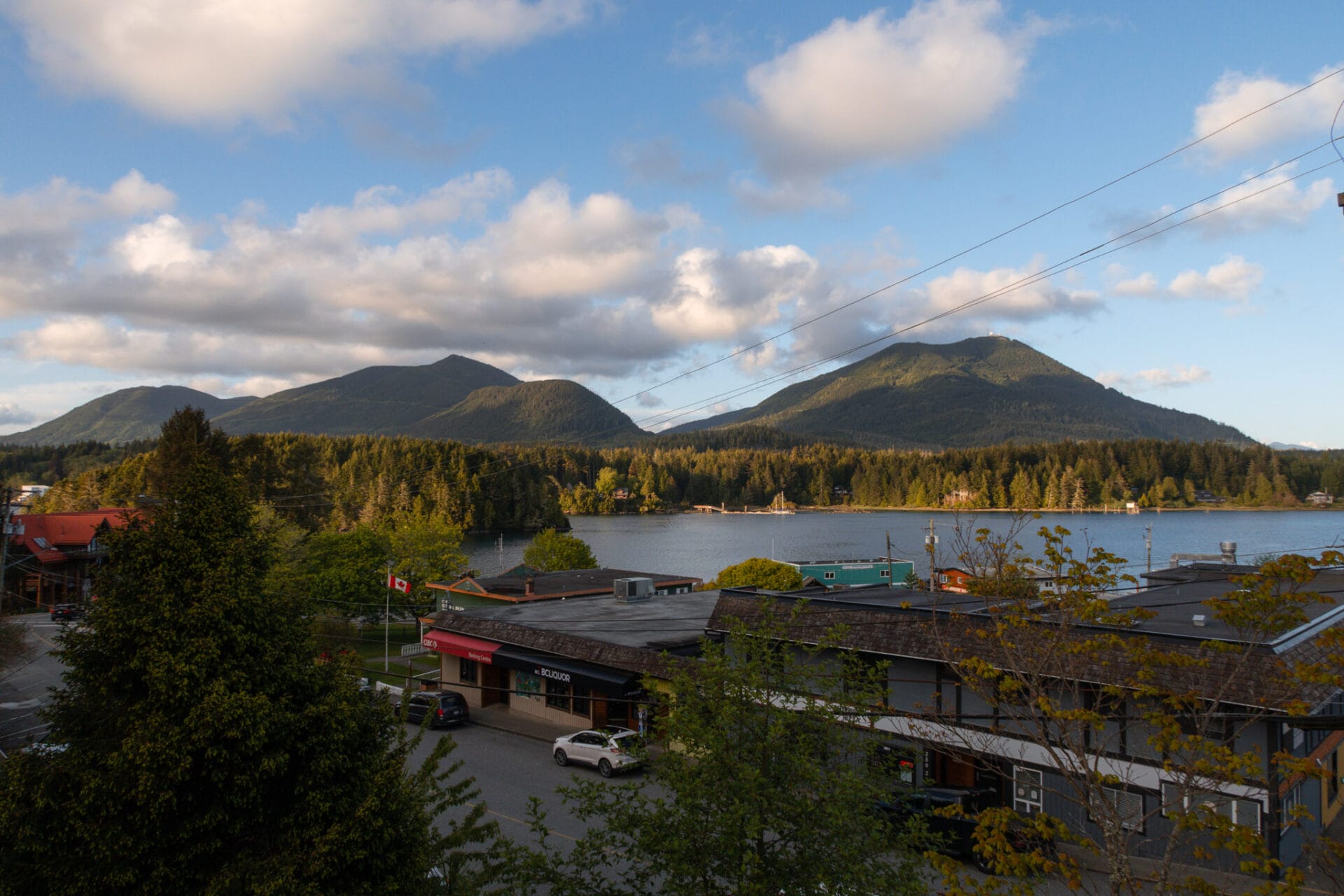 How to get to Ucluelet